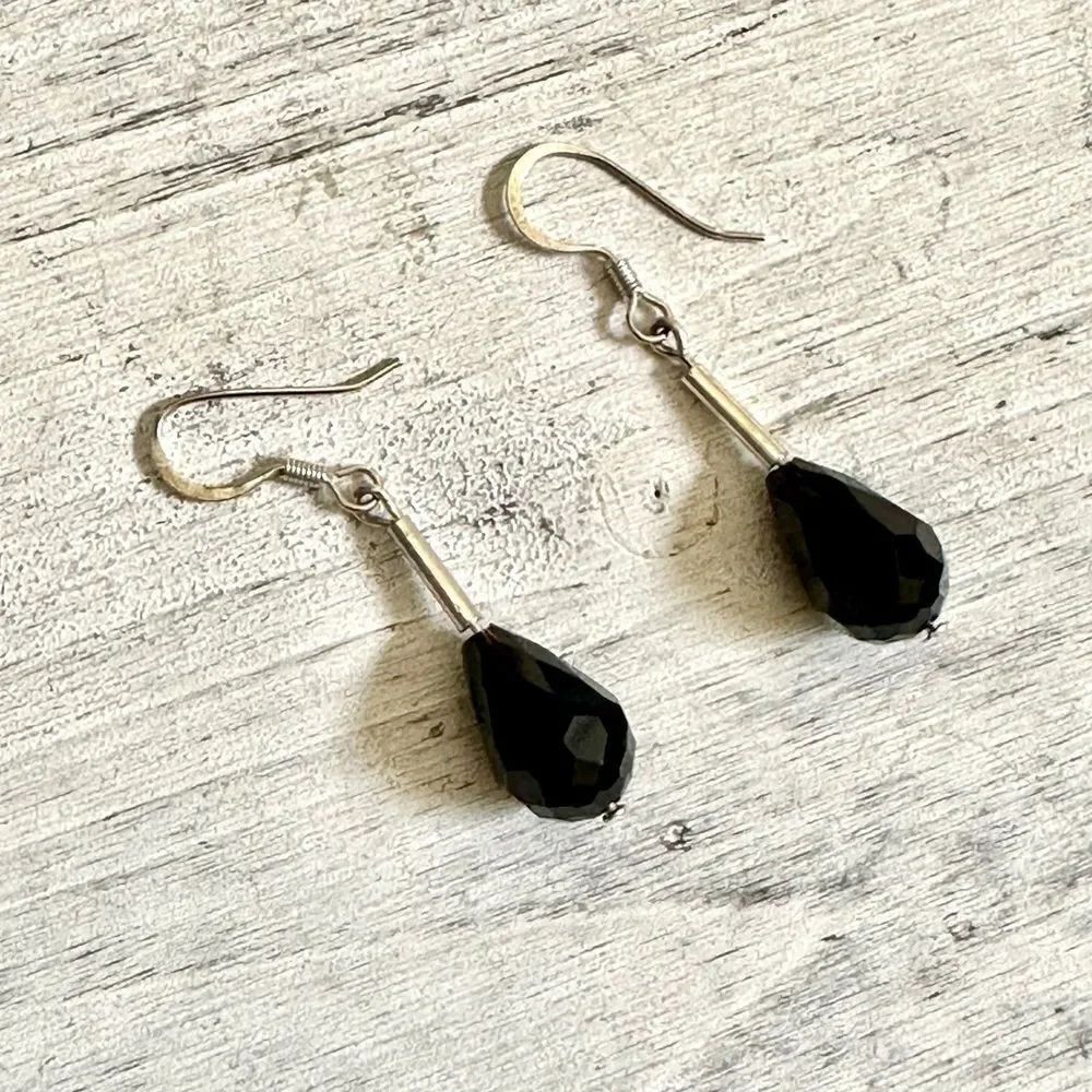 Small silver tone and black bead Earrings